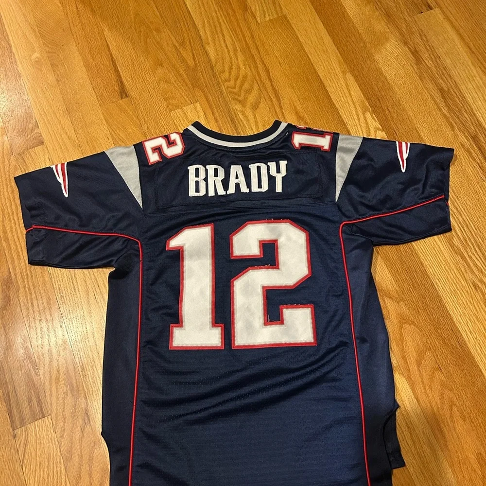 Patriots Navy and Silver Jersey - Picture 2 of 3